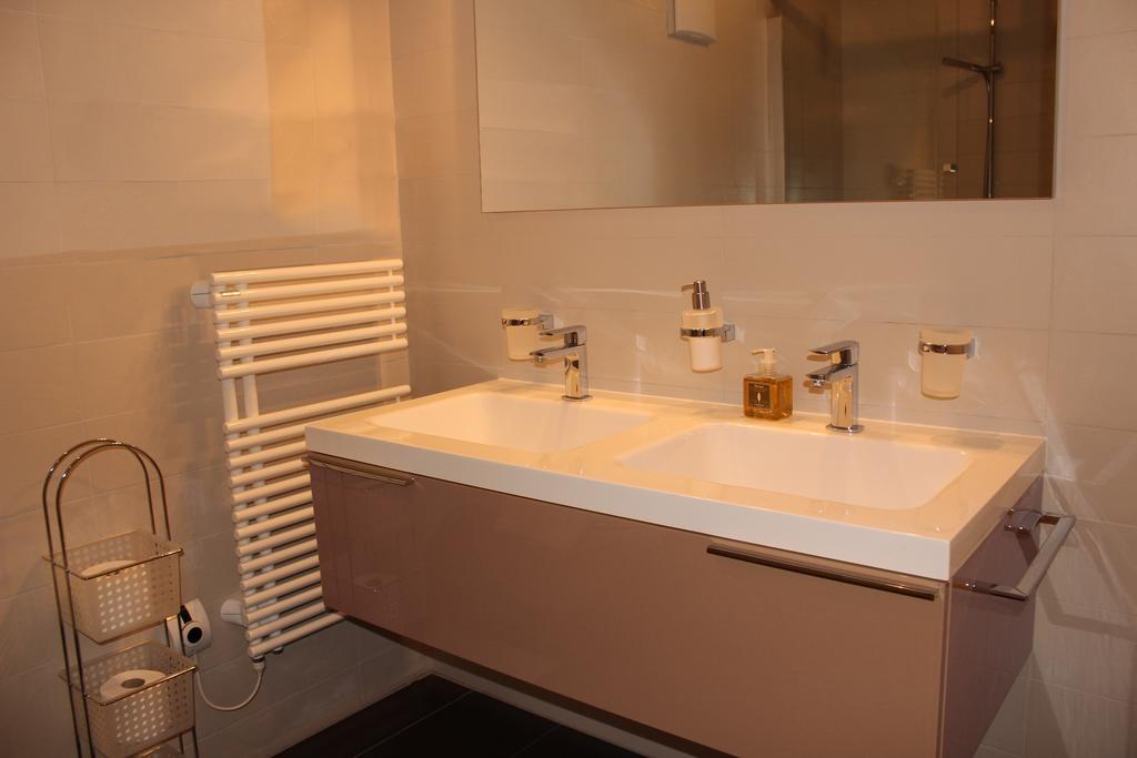 Montreux Lake View Apartments City Centre Номер фото